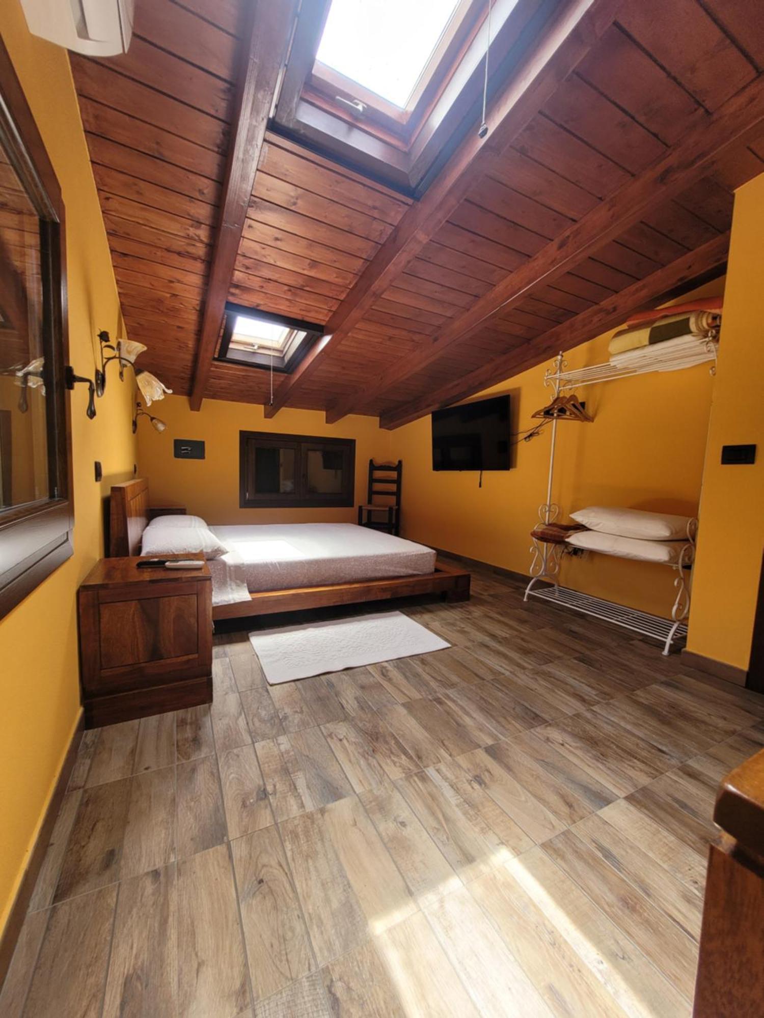 Rifugio Della Pace Piano Terra E Primo Piano Villa Sant Isidoro  Exterior foto