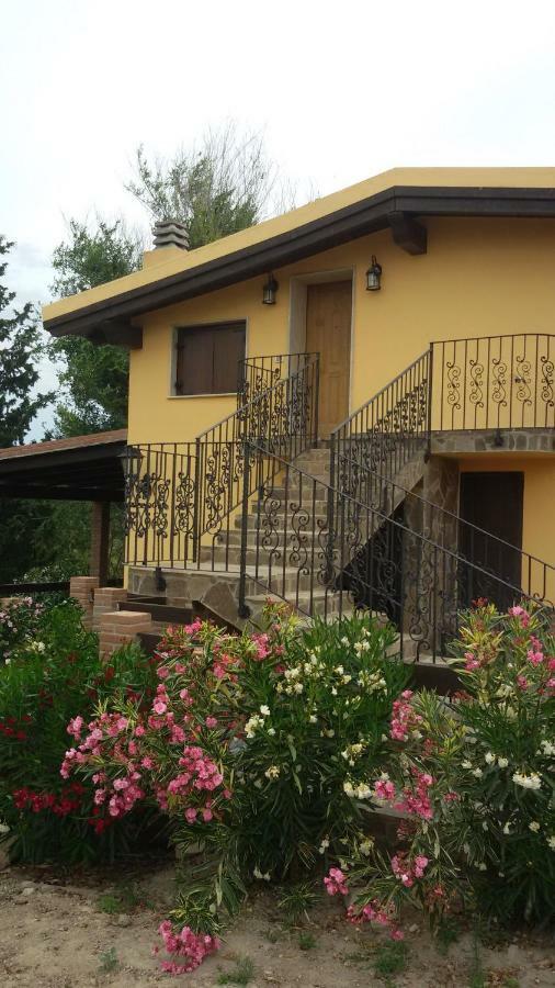 Rifugio Della Pace Piano Terra E Primo Piano Villa Sant Isidoro  Exterior foto